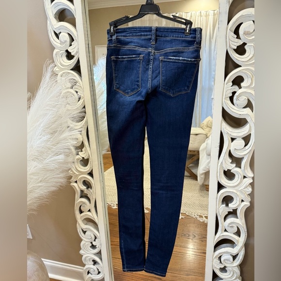 Women’s BRIDGE BY GLY Mid Rise Skinny Stretch Jean- dark wash. Size 25/35 - Picture 6 of 6